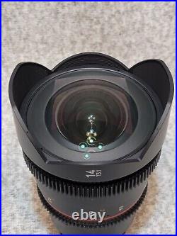Rokinon 14mm T3.1 DSX Ultra Wide-Angle Cine Lens (Fujifilm X Mount)